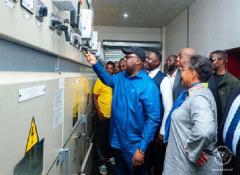 Kikwit : Félix Tshisekedi lance le Réseau de distribution électrique de la centrale de Kakobola
