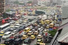 Kinshasa : un embouteillage monstre perturbe la circulation dans une partie de la capitale